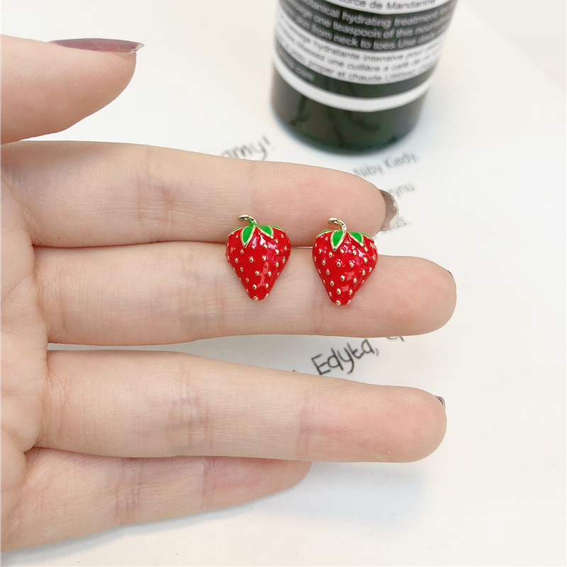 Акриловые серьги с клубникой,  – обзор и цена Street Fashion Earrings